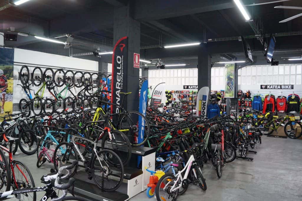 Katea Bike, taller y venta de bicicletas. Kanttonberri 1, Bera